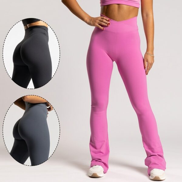 Flared fitness leggings detail
