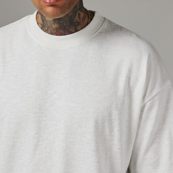 Boxy fit t shirt collar detail