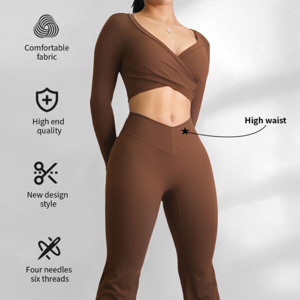 Long sleeve activewear set front view