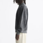 Oversized crewneck sweatshirt side view