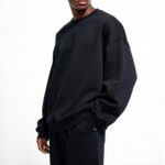 Black oversized crewneck sweatshirt