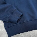 Crewneck sweatshirt cuff detail