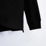 Long sleeve t shirt hem detail